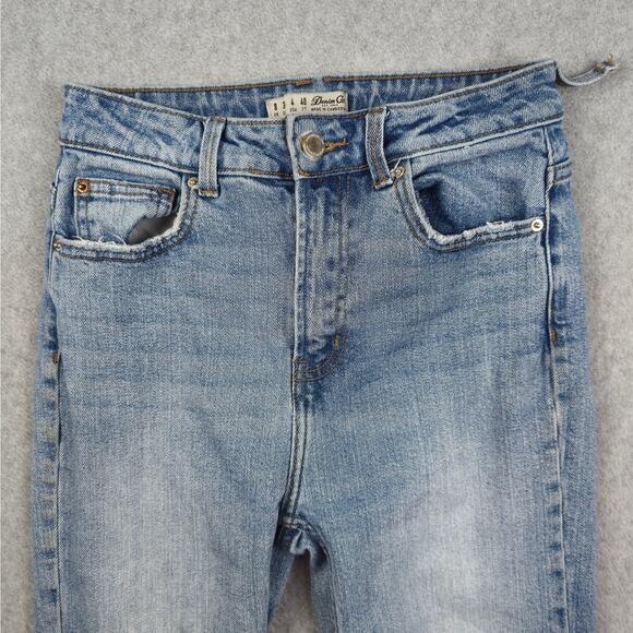 Denim Co Womens Size 4 Light Wash High Waist Jeans Frayed Hem 24" Waist FLAW - Picture 6 of 16